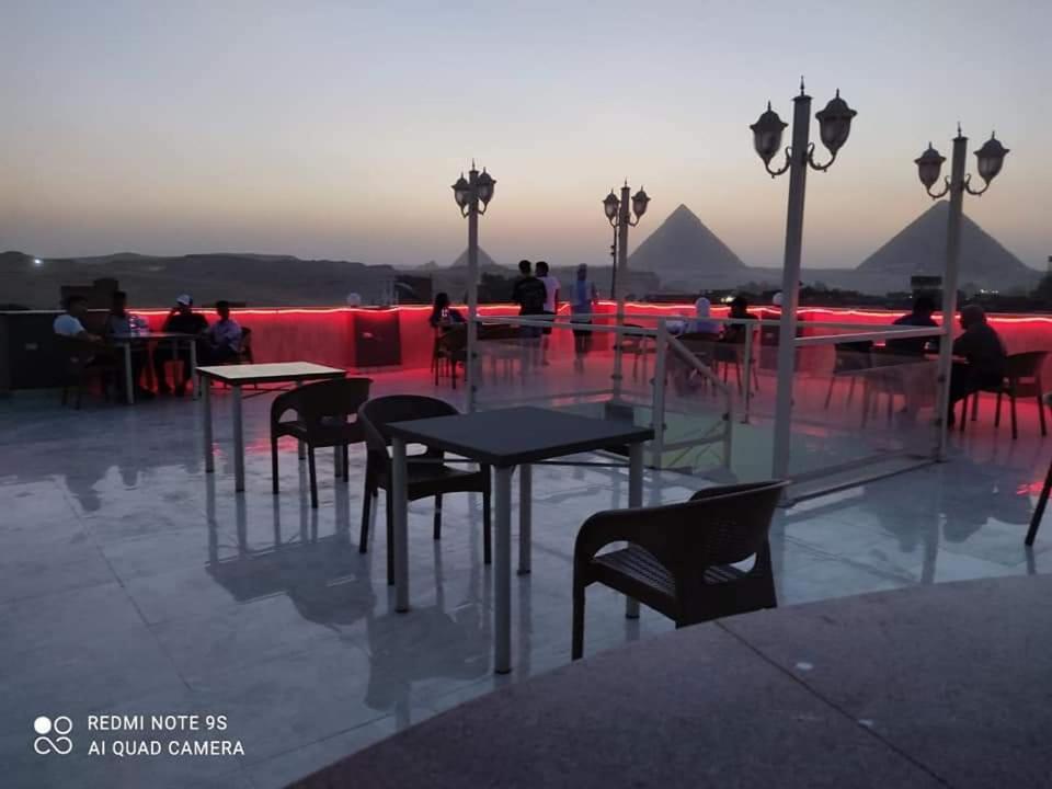 Khufu Pyramids Hotel Kafret el-Gabal Exteriér fotografie
